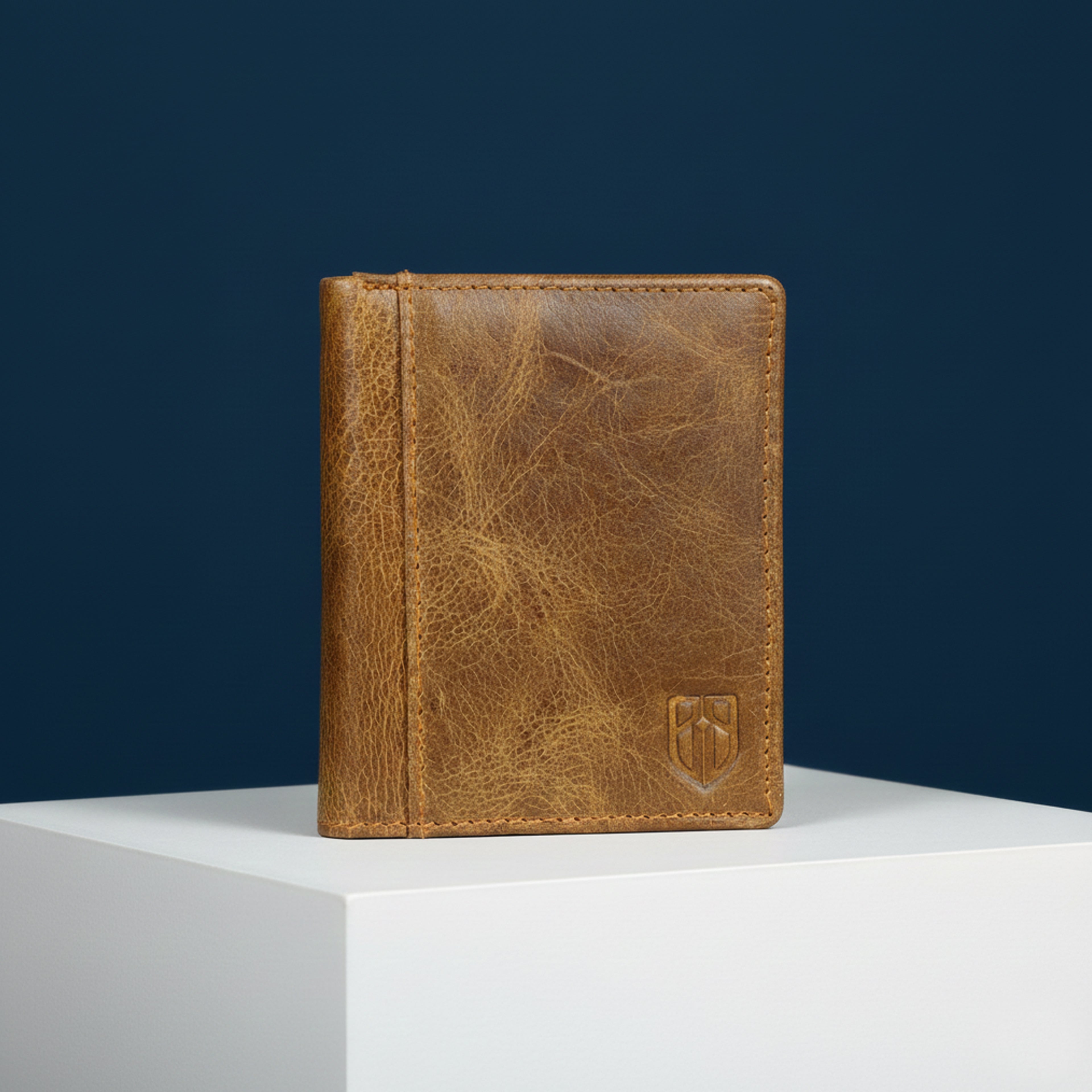 Berbanto Antique Saddle Bifold Wallet – Distressed Full-Grain Leather