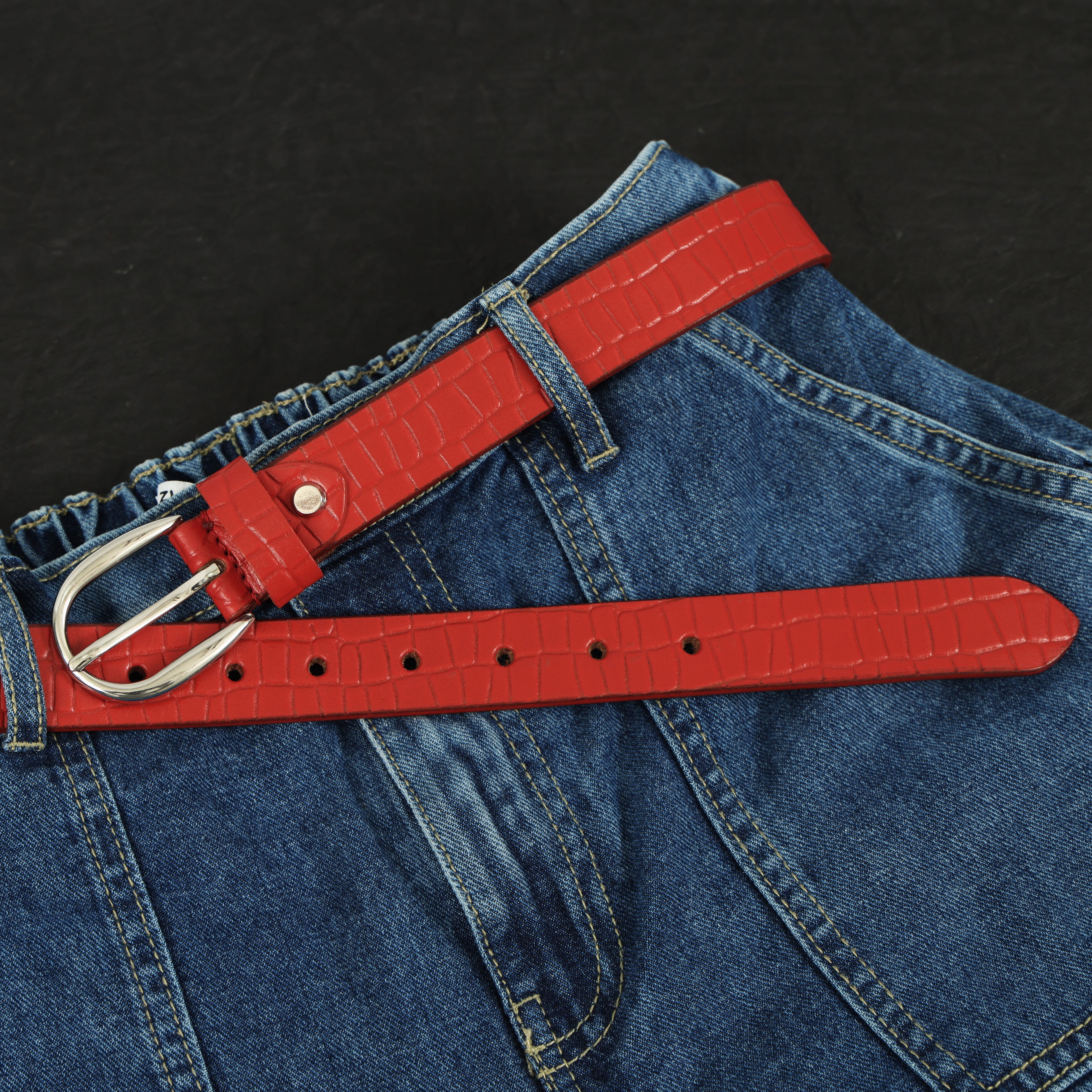 Berbanto Serpina – Rouge Red Top-Grain Leather Snake Texture Belt