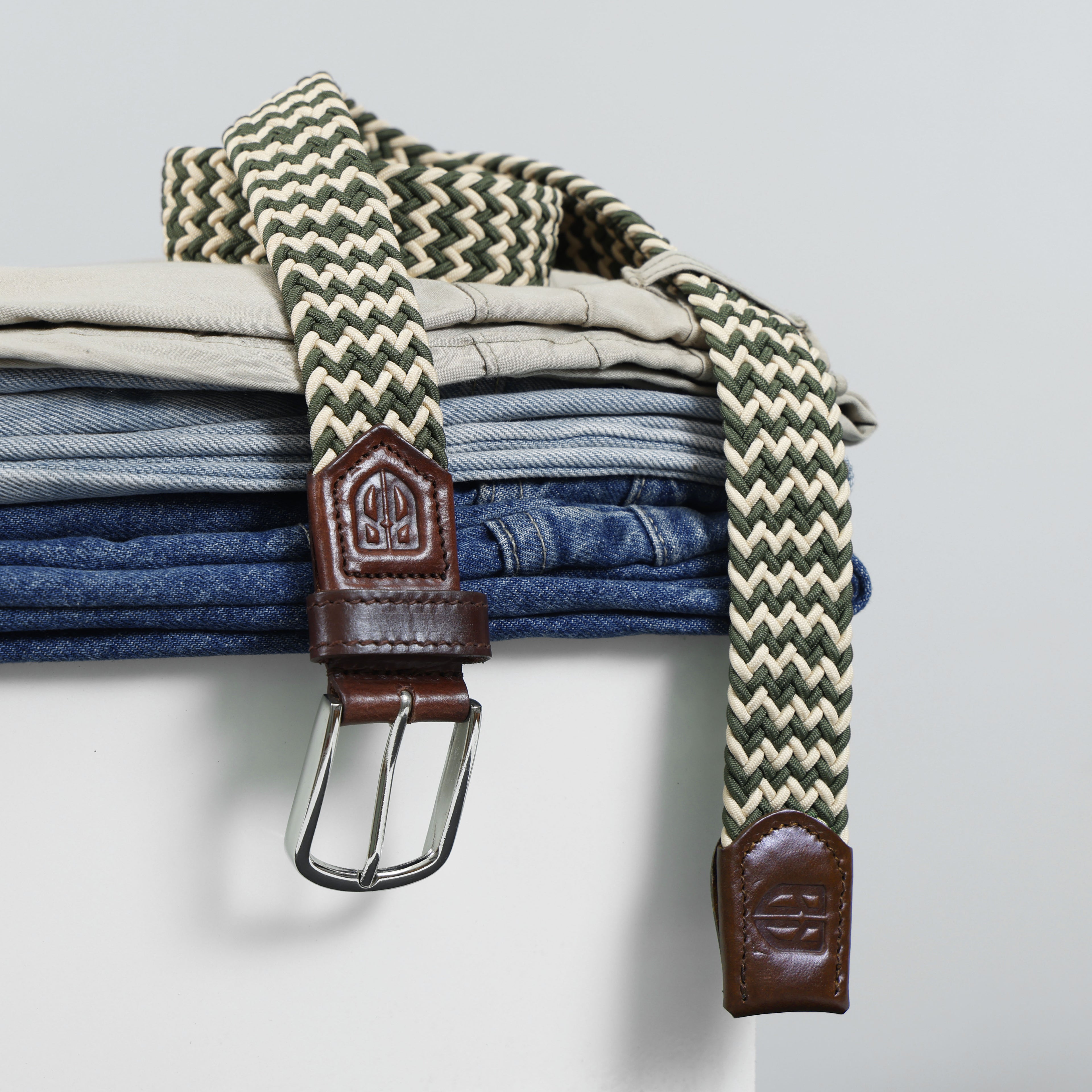 Golf Stretch Belt – Olive & Beige Zigzag with Brown Leather Trim