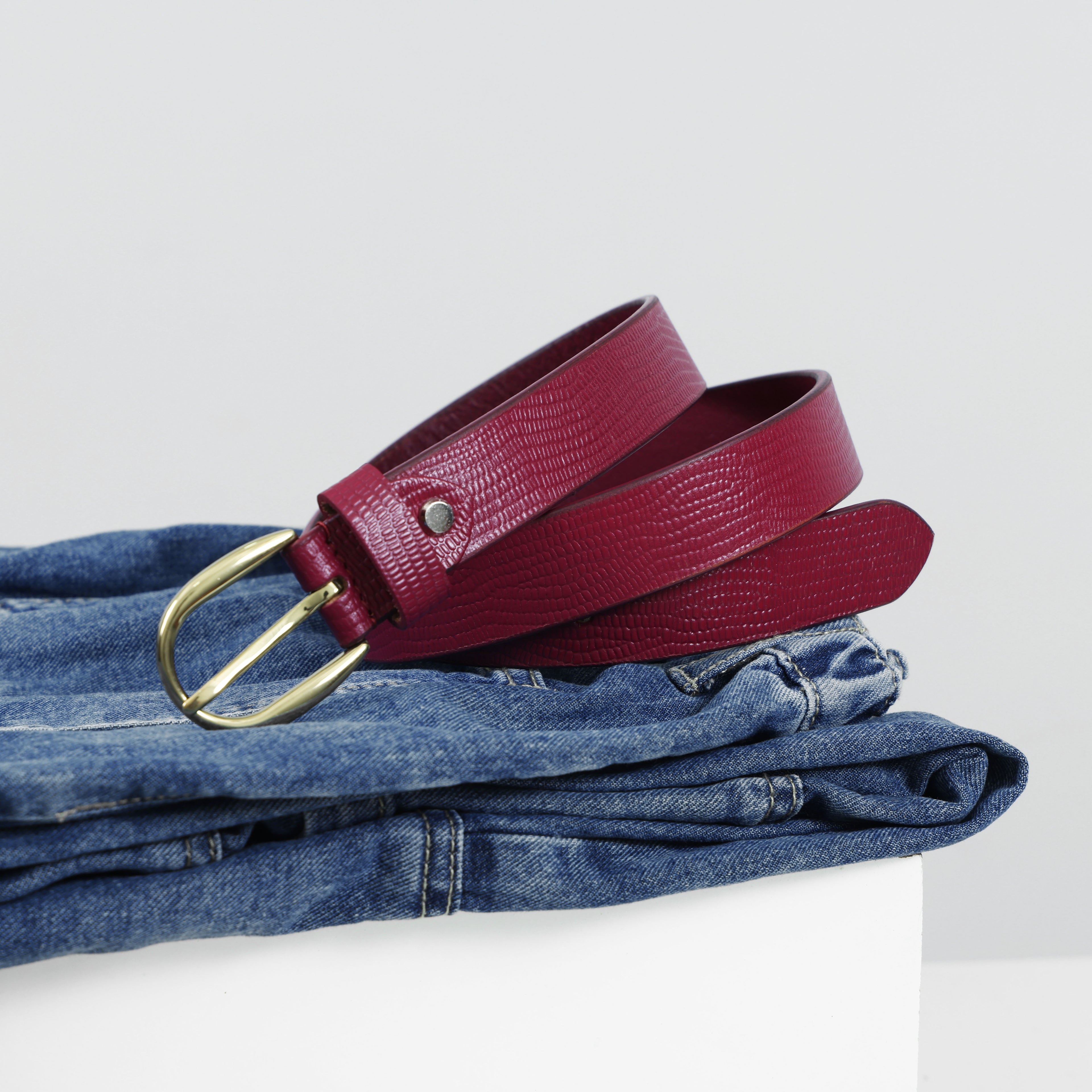 Berbanto Serpina – Wine Red Top-Grain Leather Snake Texture Belt