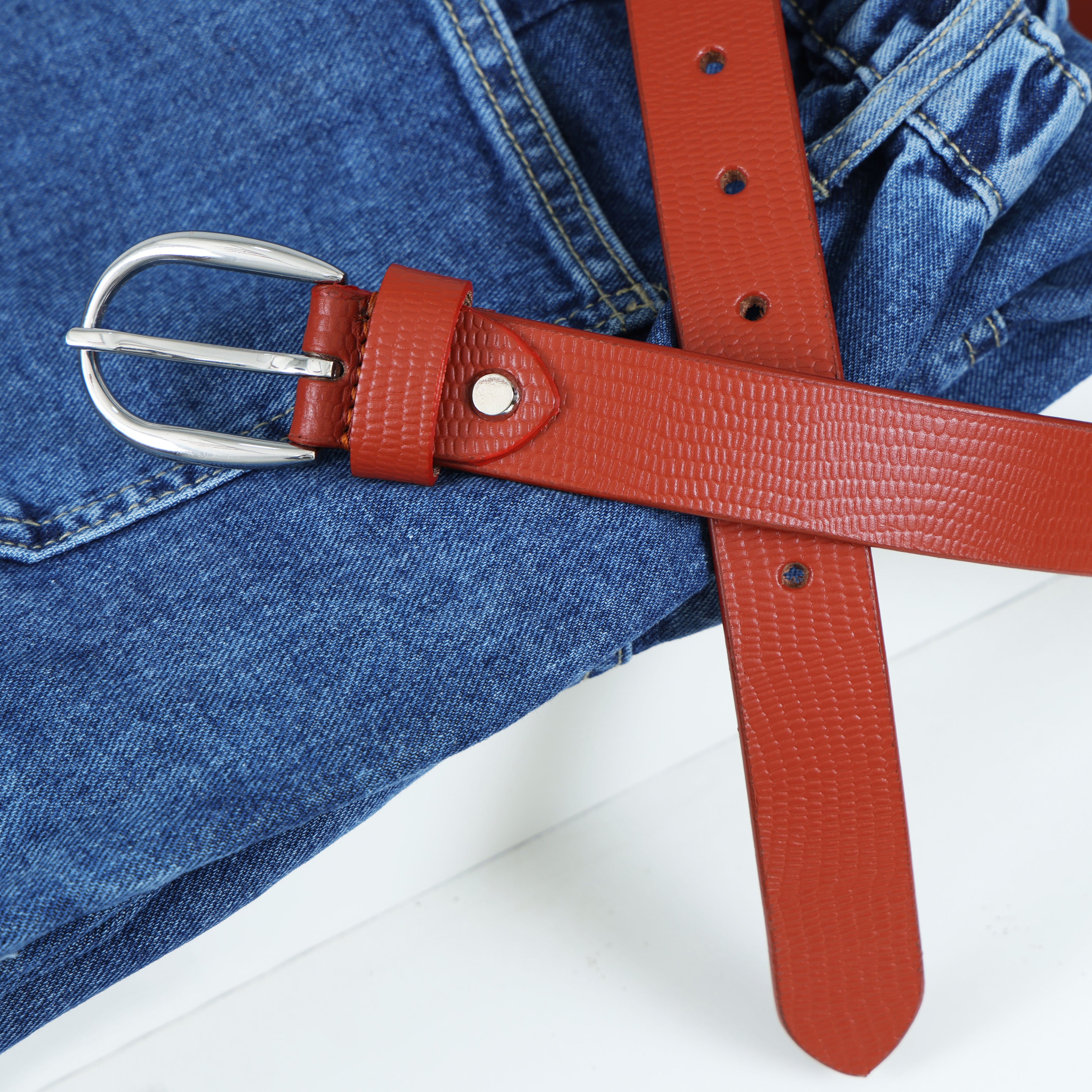 Berbanto Serpina – Amber Tan Top-Grain Leather Snake Texture Belt