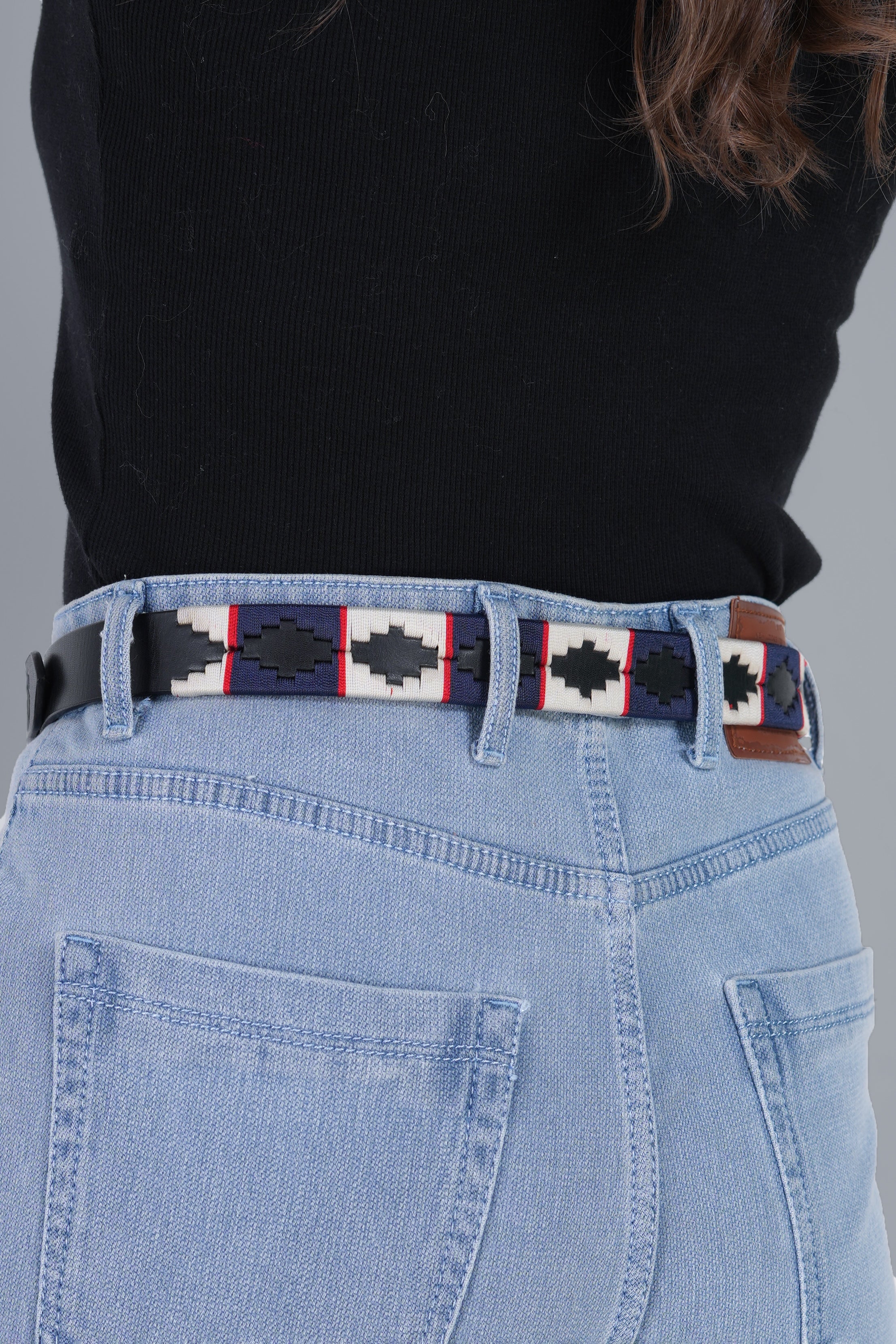 Regenta (Ladies’ Polo Belt with Golden Buckle – Argentinian Handcrafted Leather with Traditional Embroidered Patterns)