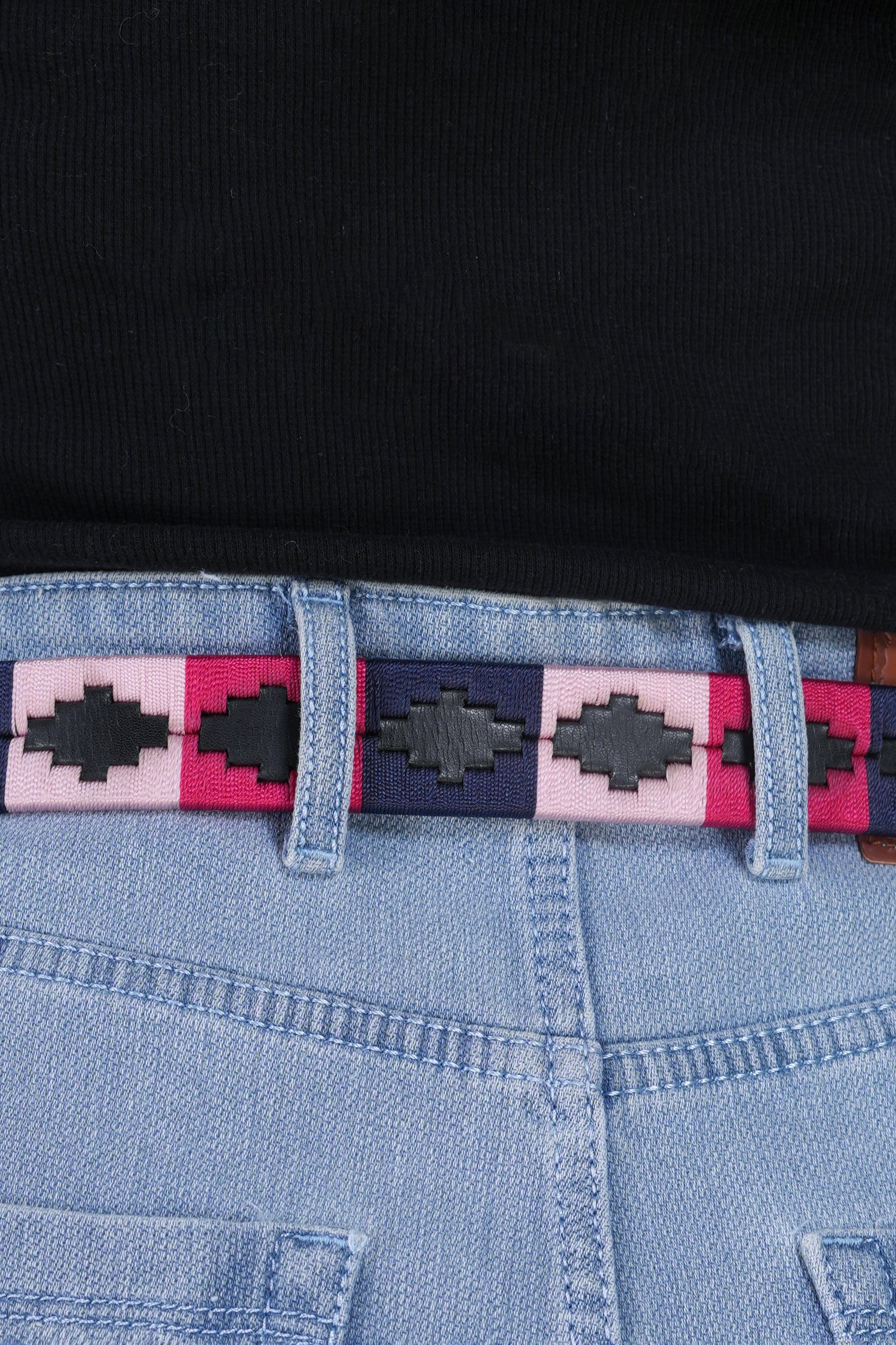Rosaria (Ladies’ Polo Belt with Golden Buckle – Argentinian Handcrafted Leather with Traditional Embroidered Patterns)