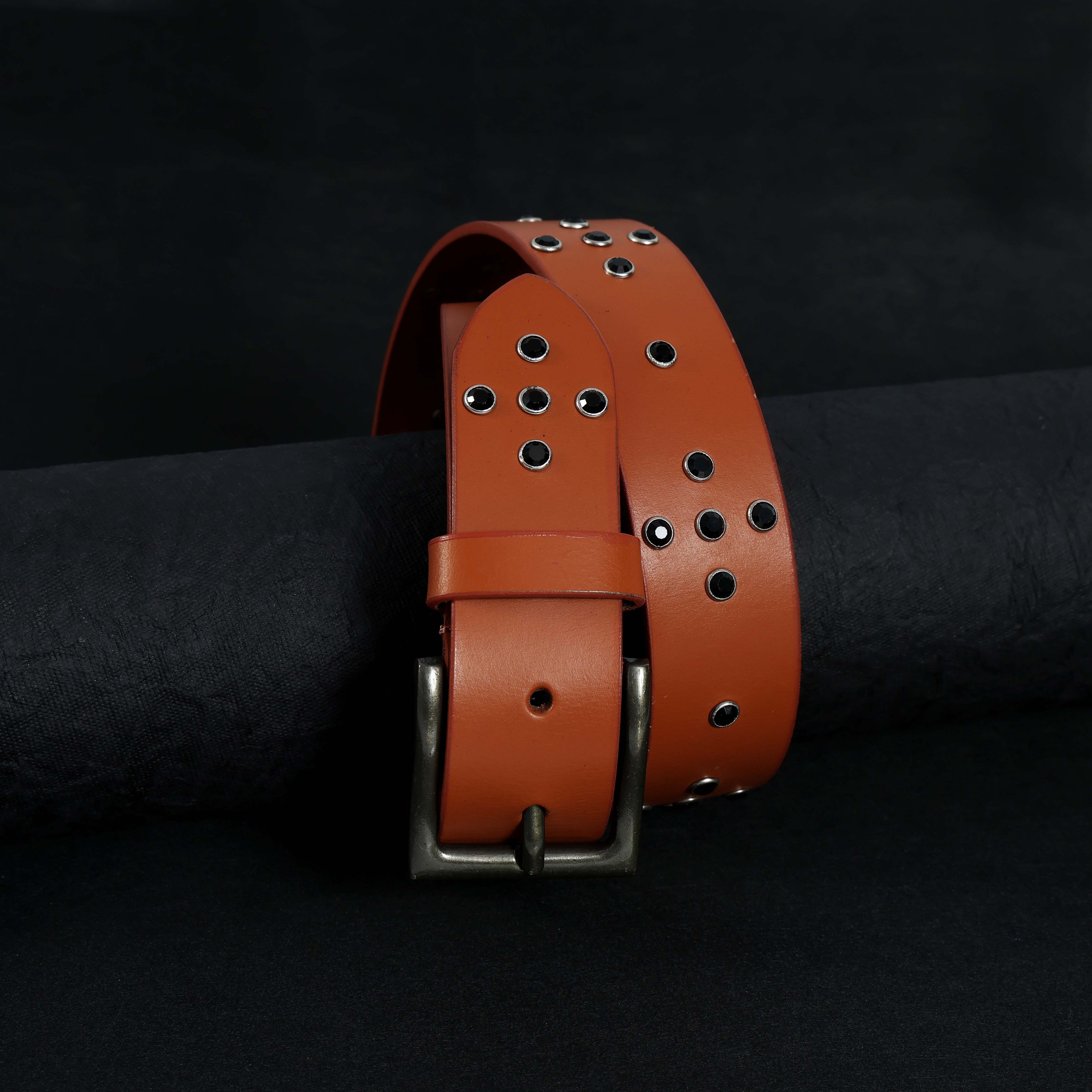 Men’s Tan Leather Belt with Antique Brass Buckle & Black Metal Studs – Stylish Vintage Rock Belt