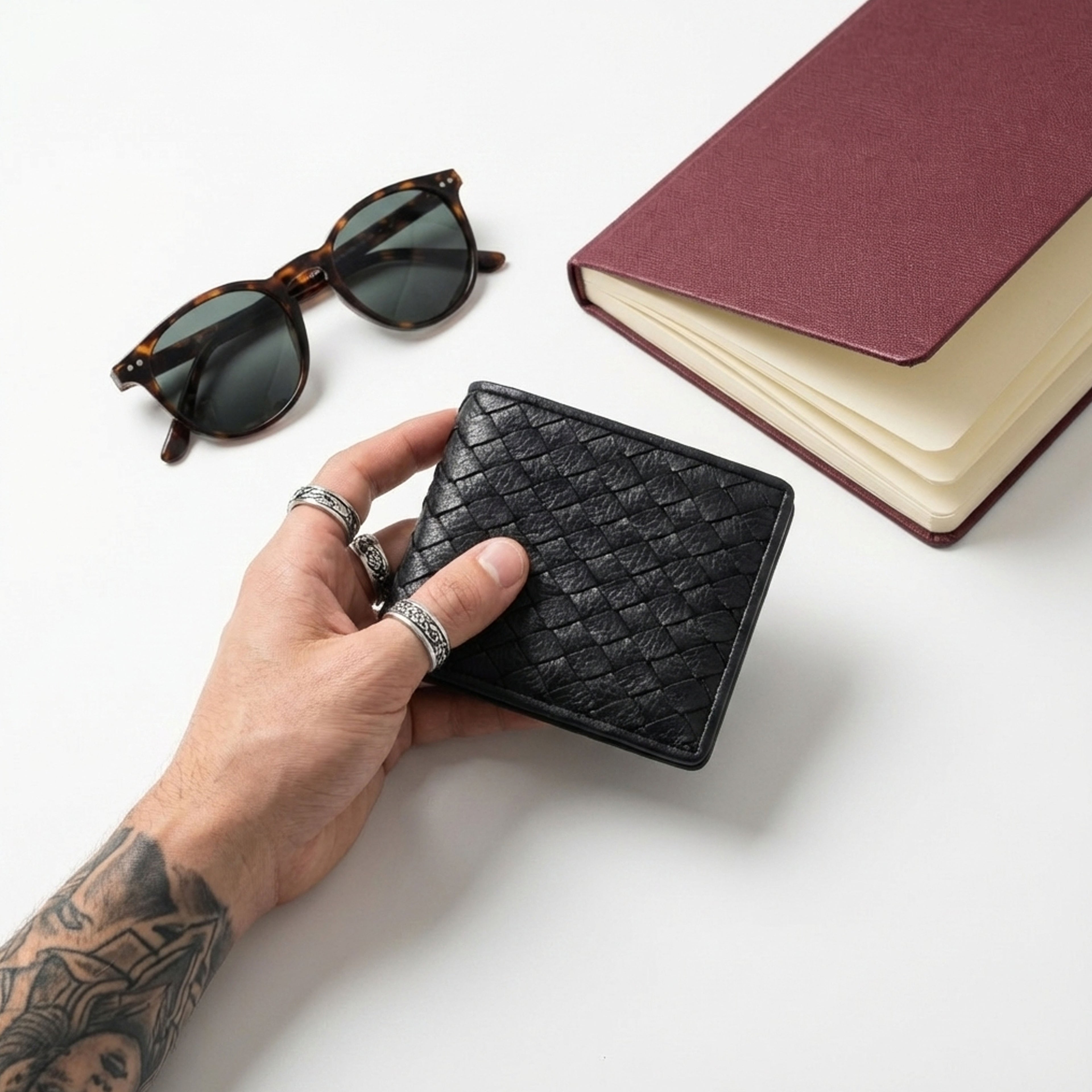 Berbanto Woven Luxe Bifold Wallet – Obsidian Weave