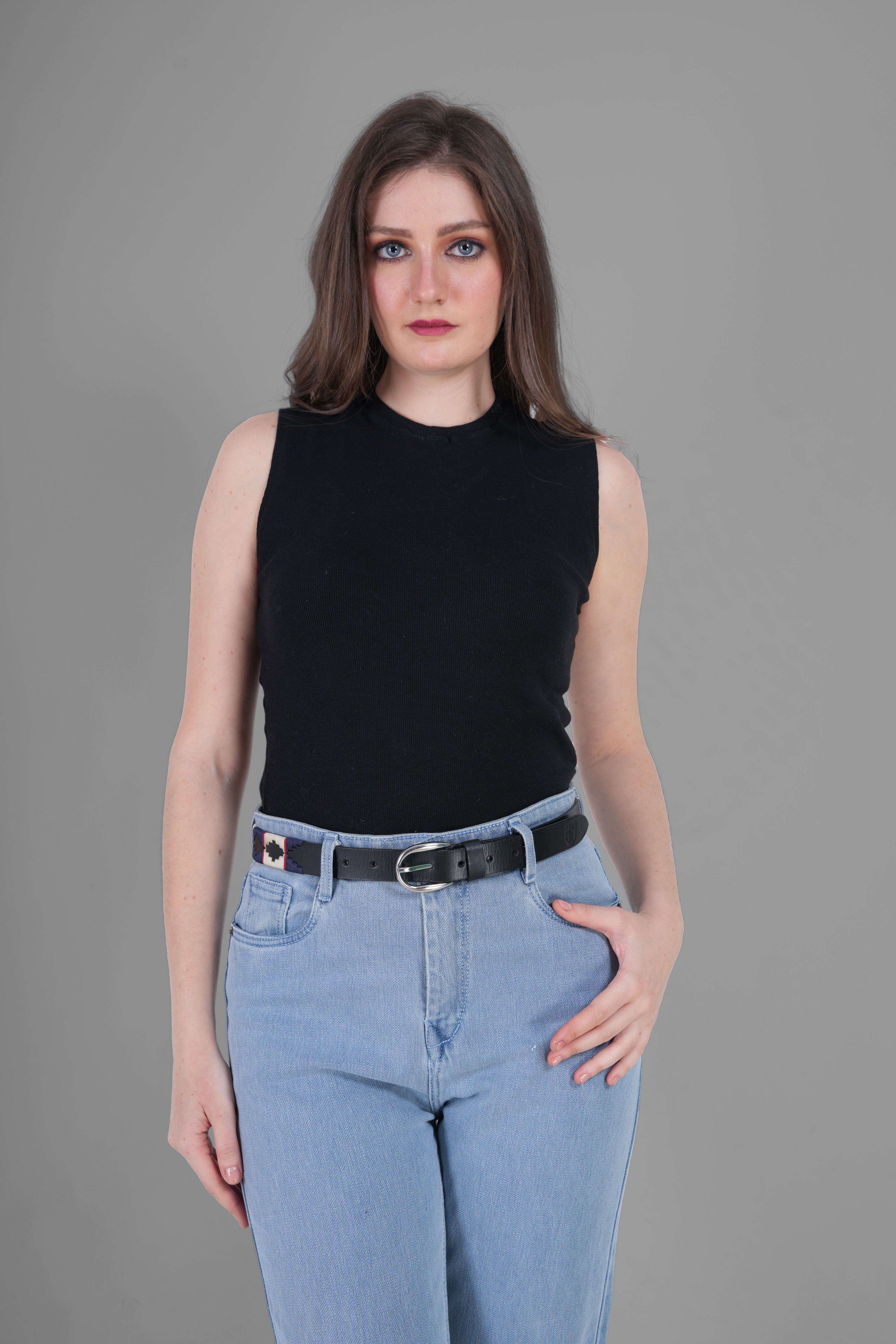 Regenta (Ladies’ Polo Belt with Silver Buckle – Argentinian Handcrafted Leather with Traditional Embroidered Patterns)